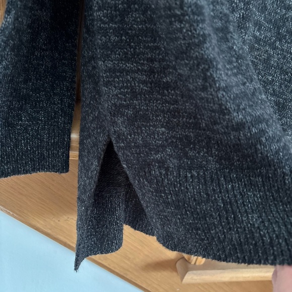 Hollister Charcoal Grey Knit Sweater with Festive Holiday Design - Picture 5 of 6